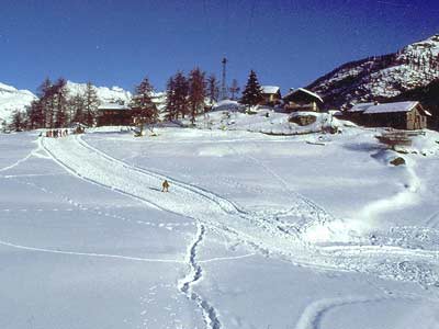 Il breve raccordo del Rifugio Alpino L'Ermitage con le piste da sci di Chamois